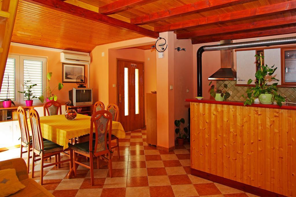Apartments Julija Vela Luka Δωμάτιο φωτογραφία
