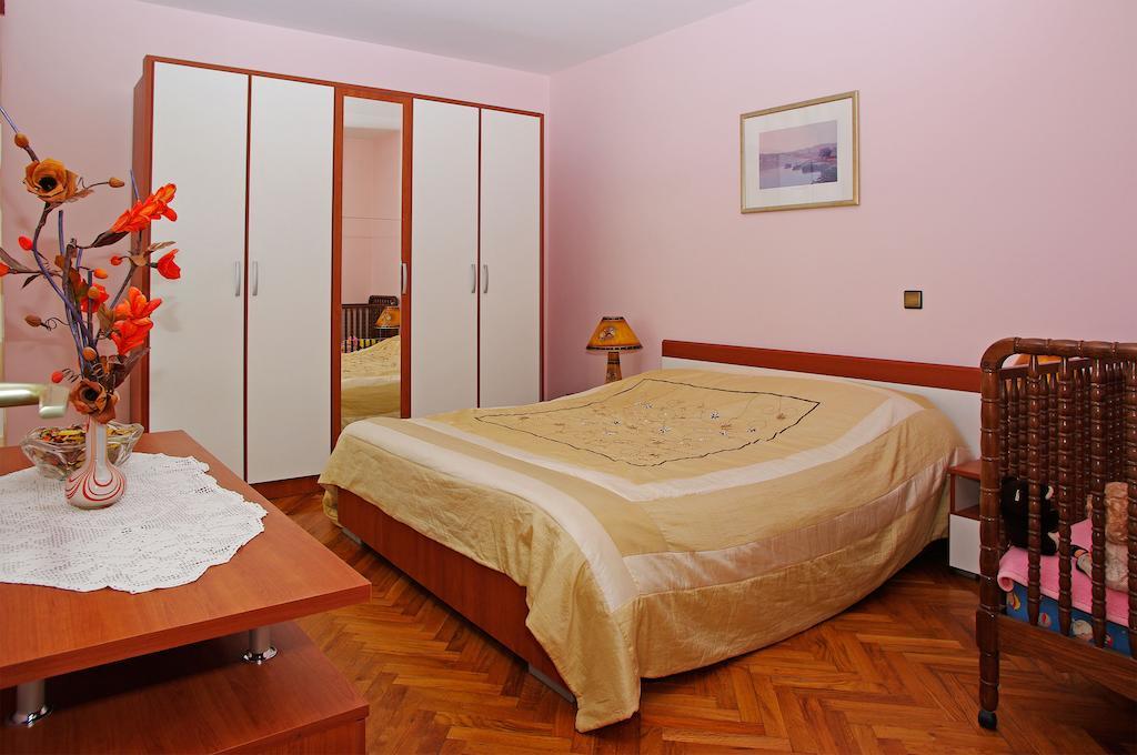 Apartments Julija Vela Luka Δωμάτιο φωτογραφία