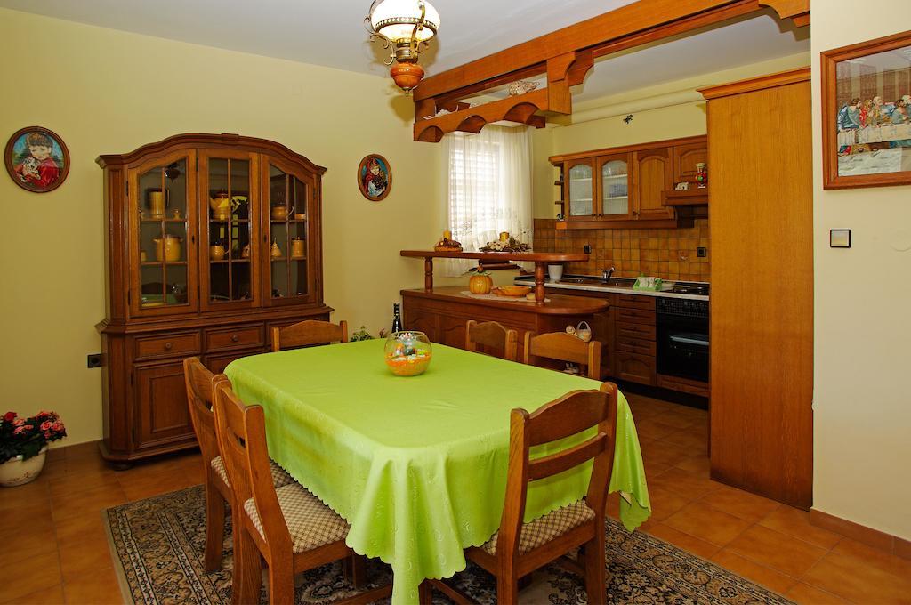 Apartments Julija Vela Luka Δωμάτιο φωτογραφία